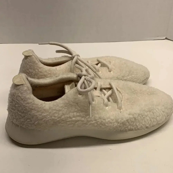Allbirds Fluffs Wool Runner Sneakers Shoes Sherpa Wool White Womens Size 11 - Picture 1 of 9